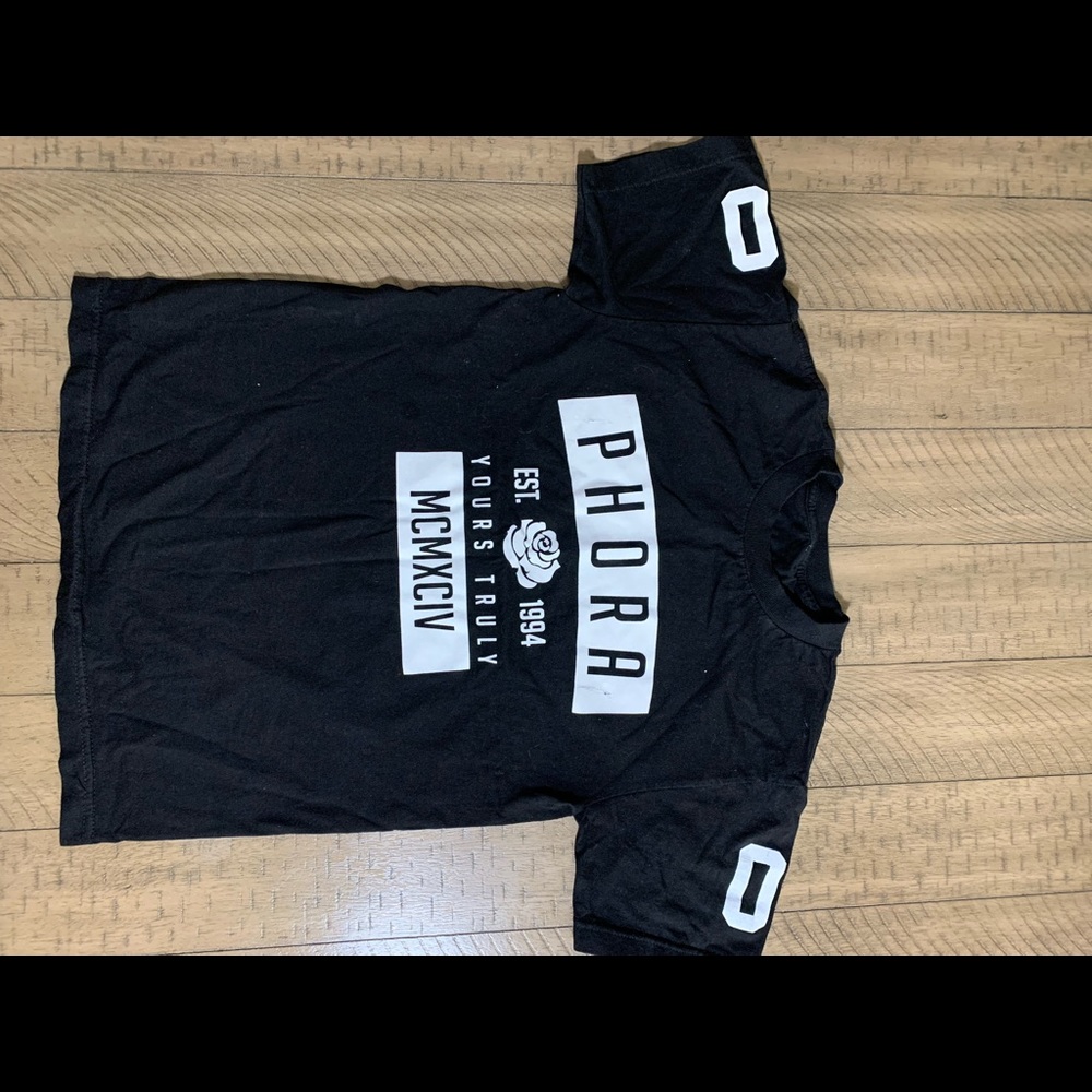 Phora tee